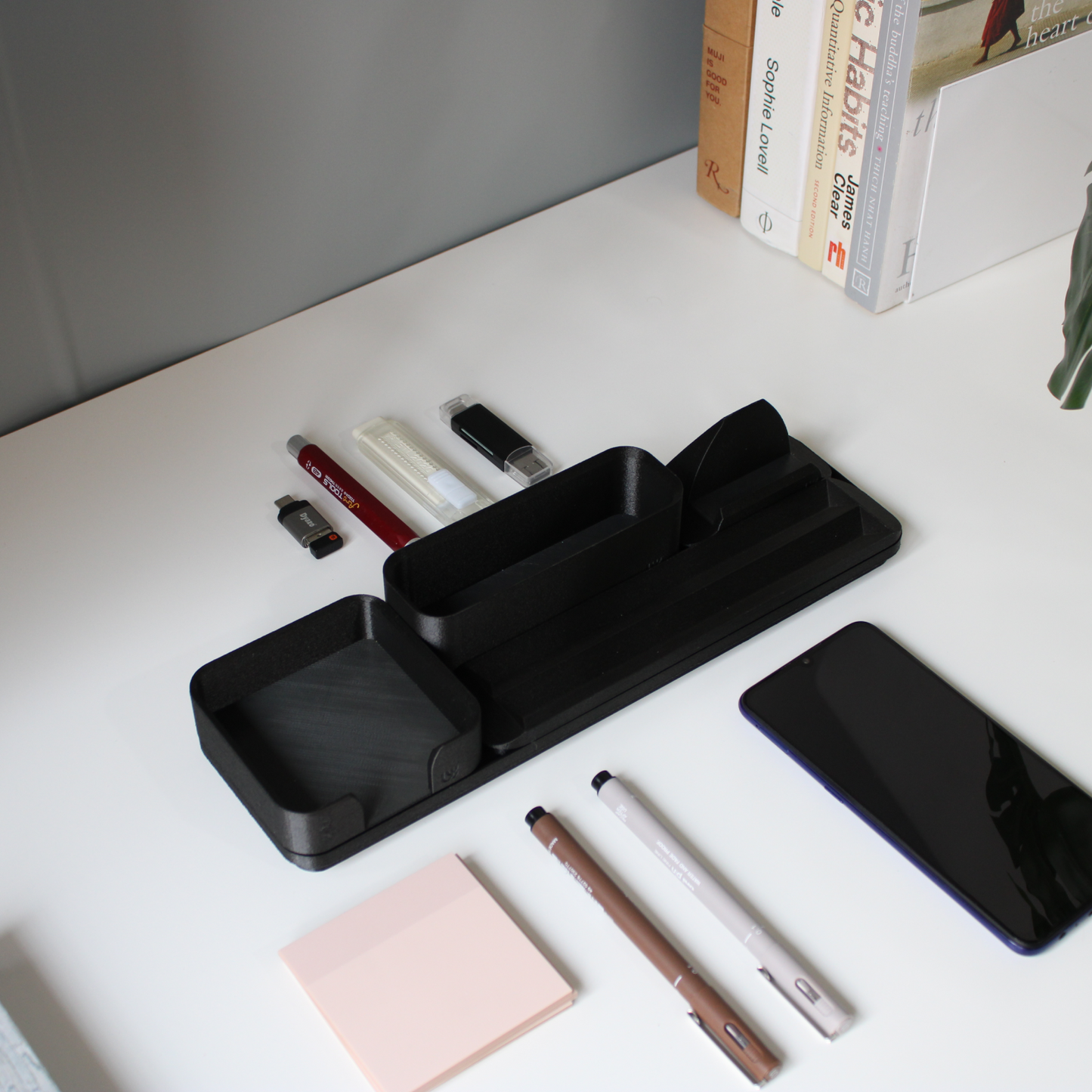 Tidy Giugiaro – Modular Desk Organizer